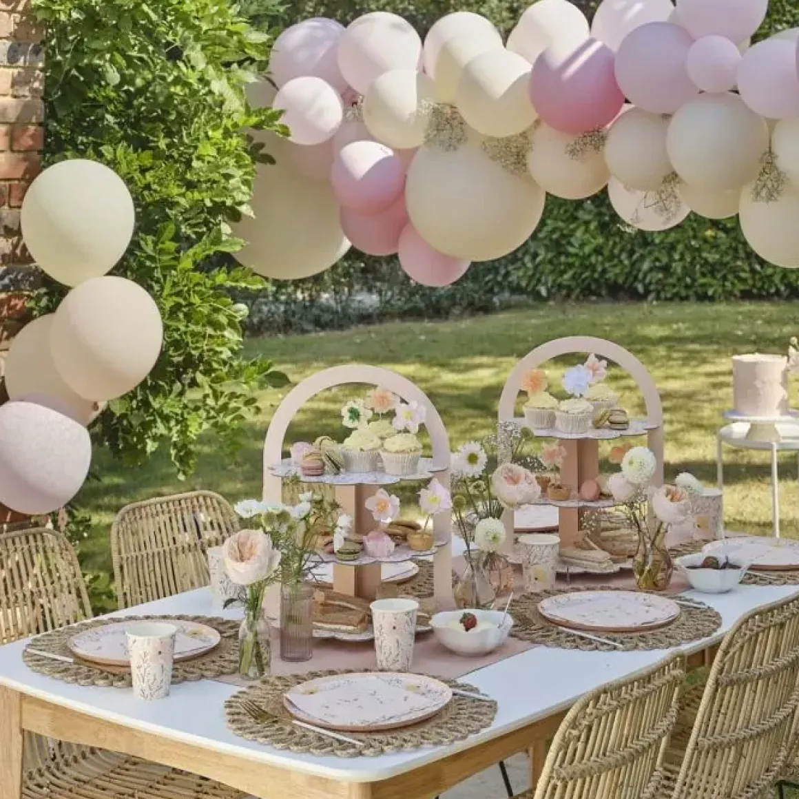 Etagere Birthday Bloom Ginger Ray - Vrolijk En Herbruikbaar