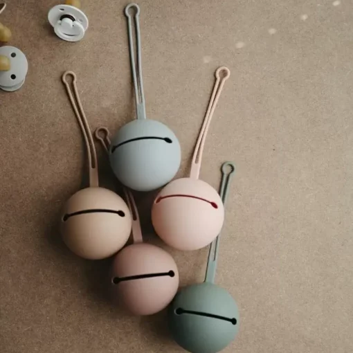 Siliconen Speenhouder Blush Mushie & Co